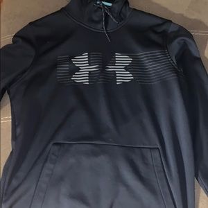 Black Under Amour boys’ hoodie